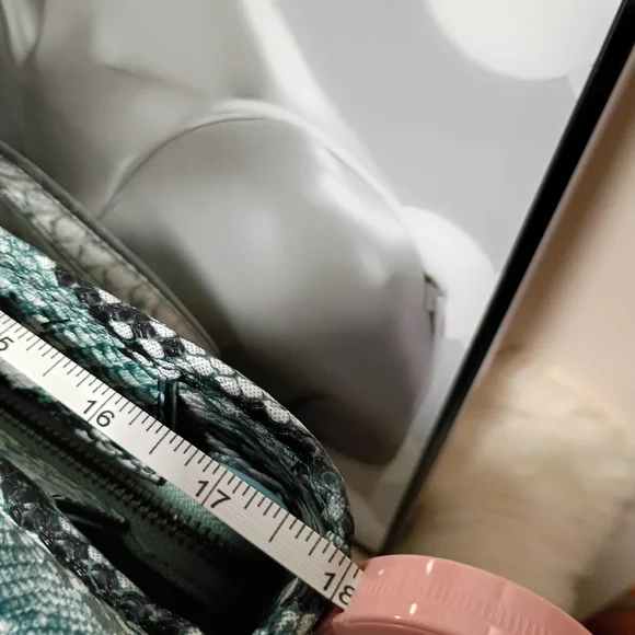 Badgley Mischka Vibrant Snake Print Tote - Picture 5 of 7